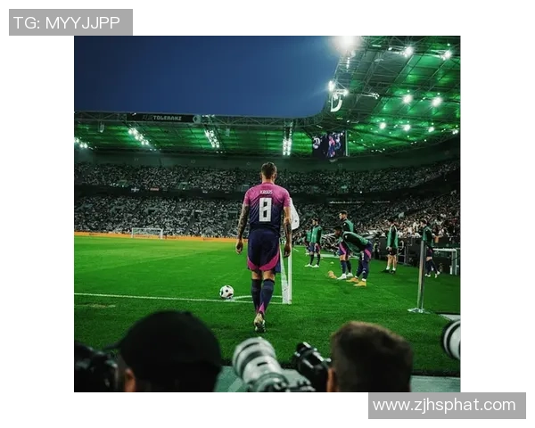 德国足球国家队球星实力排名分析与历史贡献详解 德国足球国家队球星实力排名分析与历史贡献详解